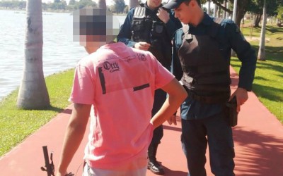 Jovem que tentava pular alambrado da PRF disse que estava praticando exercícios 