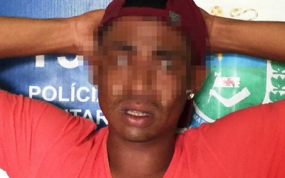 Jovem que arremessou pedra em carro que passava por rodovia é preso pela PM 