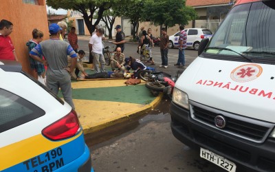 Jovem em Biz fica ferida em acidente no bairro Lapa