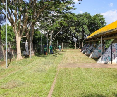 Secretaria de Esporte realiza melhorias na quadra poliesportiva do Bairro Jupiá