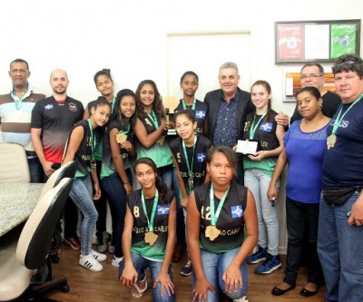 Time de basquete feminino conquista Estadual pela terceira vez