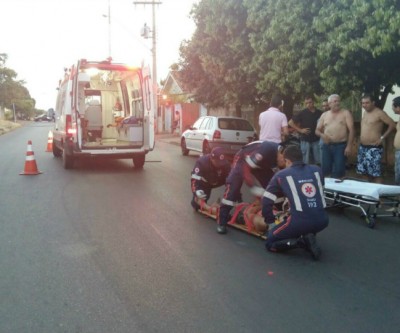 Motociclista em XTZ sofre acidente neste domingo e é socorrido pelo SAMU 