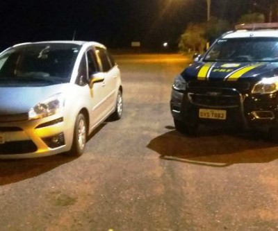 Carro de luxo furtado em Três Lagoas é encontrado no Km 75 da BR-262