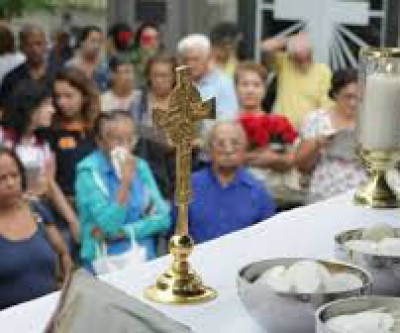 Bispo Dom Luiz celebra Missa de Finados no  Cemitério Municipal 