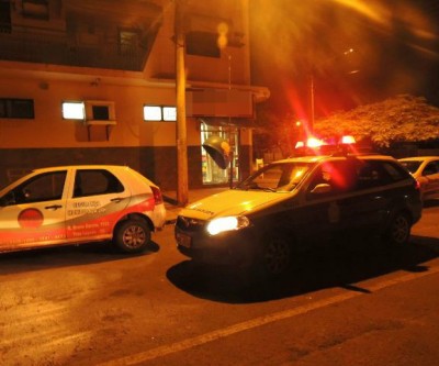 Farmácia na região central é alvo de bandidos nesta madrugada