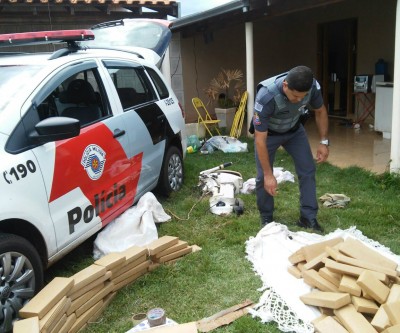 Polícia acaba com festa em rancho do crime organizado 