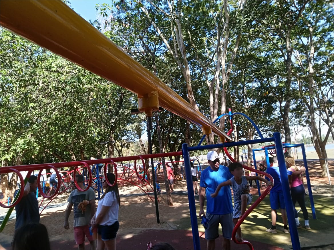 Três dias após a reinauguração, parquinho da Lagoa Maior é alvo de vandalismo