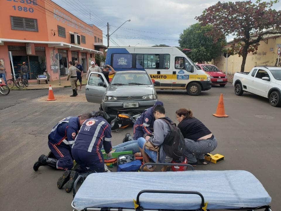 Acidente no Centro de Três Lagoas deixa mãe e filho feridos na tarde desta terça-feira