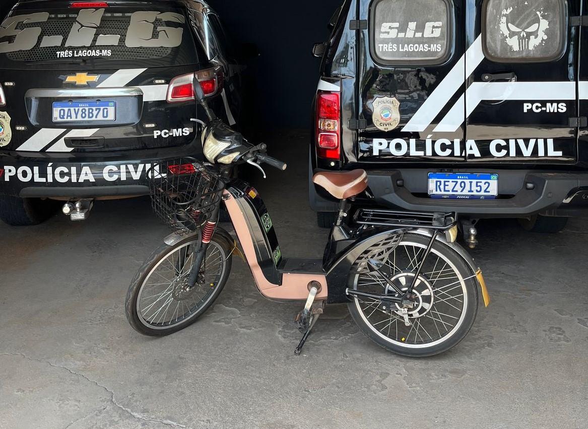 Garçom segura ladrão e evita furto de bicicleta elétrica em Três Lagoas 