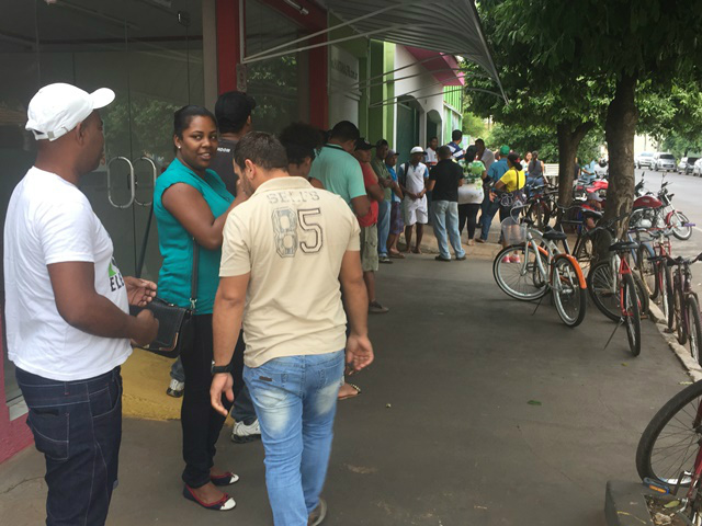 Representante comercial, camareira e vendedor então entre as vagas do CIAT 